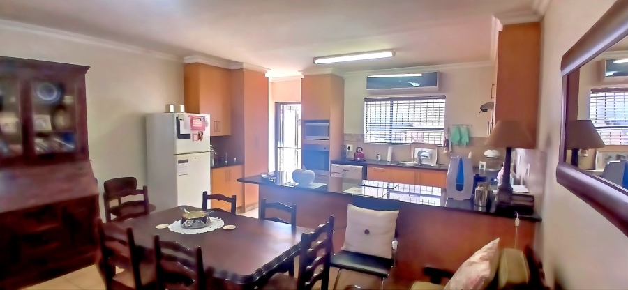 1 Bedroom Property for Sale in Langenhovenpark Free State